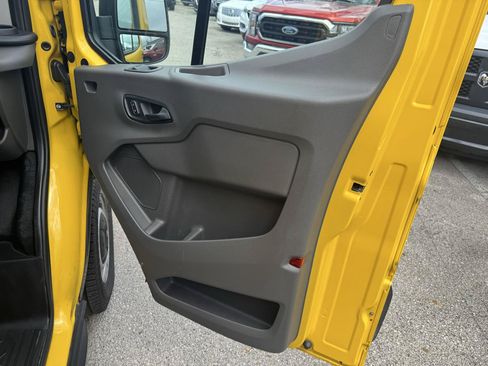 Used 2022 Ford Transit 250 148 High Roof Extended w/ Parcel Delivery Package RWD image 14