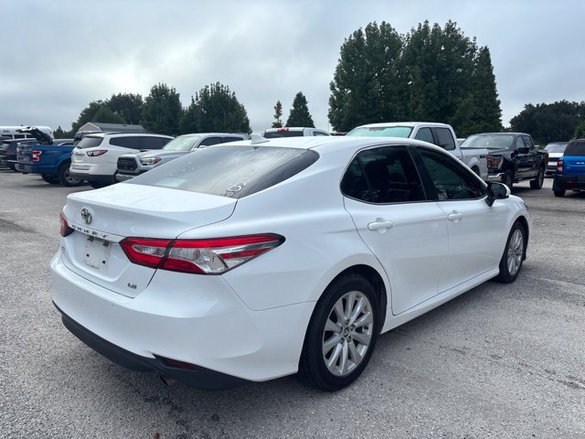 Used 2020 Toyota Camry LE FWD image 5