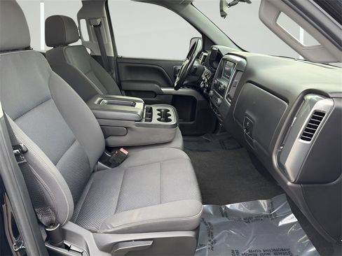 Used 2018 Chevrolet Silverado 1500 LT image 17