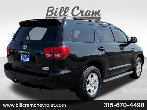 Used 2017 Toyota Sequoia SR5 AWD/4WD image 48