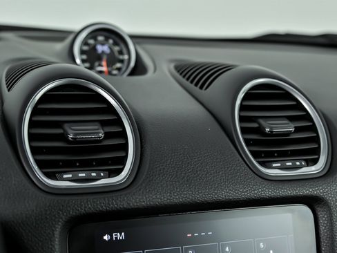 Used 2022 Porsche 718 Cayman GTS image 31