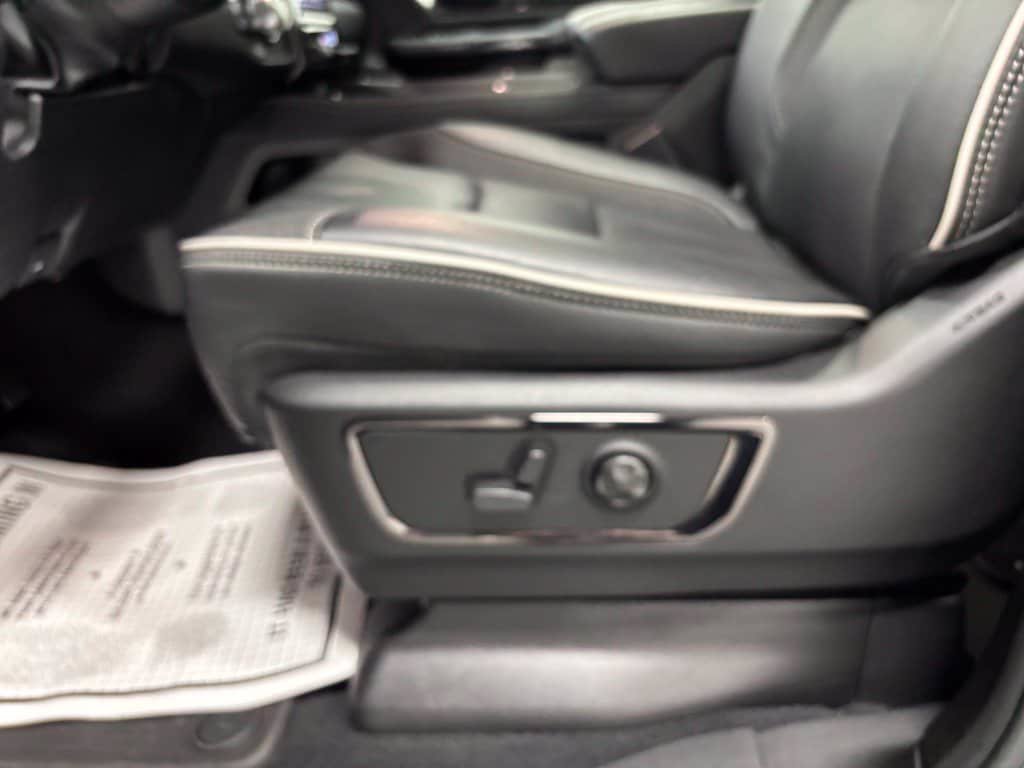 Used 2026 RAM 1500 Limited AWD/4WD image 12