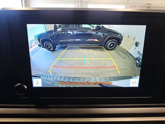 Used 2025 Toyota 4Runner TRD Off-Road AWD/4WD image 27