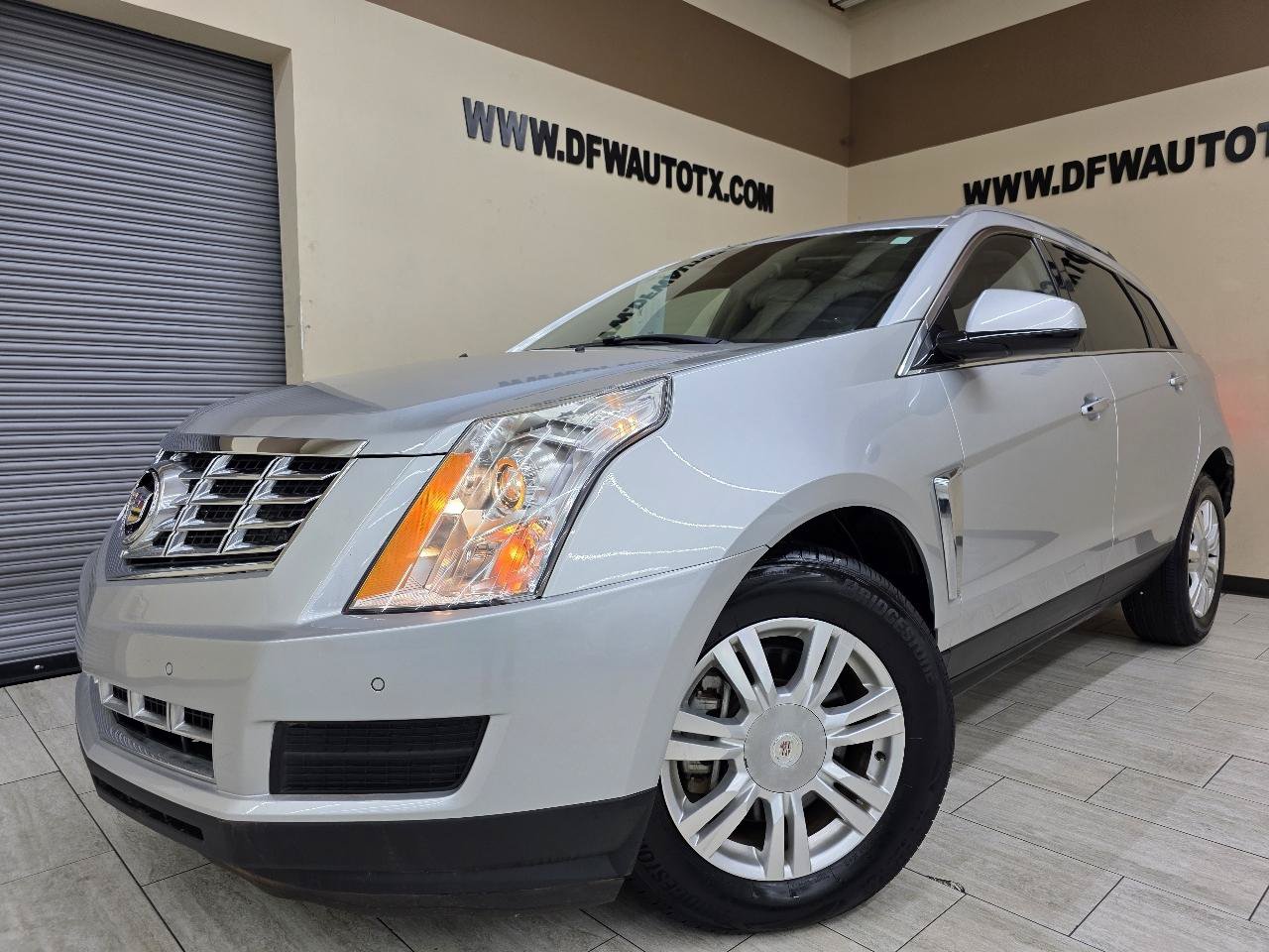 Used 2014 Cadillac SRX Luxury w/ Driver Awareness Package FWD image 1