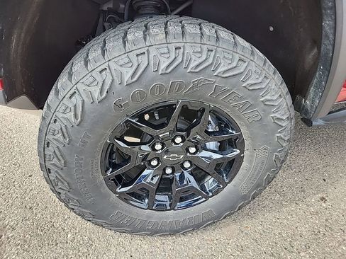 Certified 2025 Chevrolet Colorado ZR2 w/ Midnight Edition AWD/4WD image 54