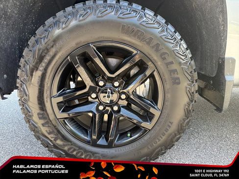 Used 2024 Chevrolet Silverado 1500 Custom Trail Boss AWD/4WD image 16