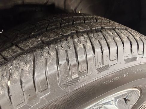 Used 2012 RAM 1500 Big Horn w/ Remote Start & Security Group AWD/4WD image 9