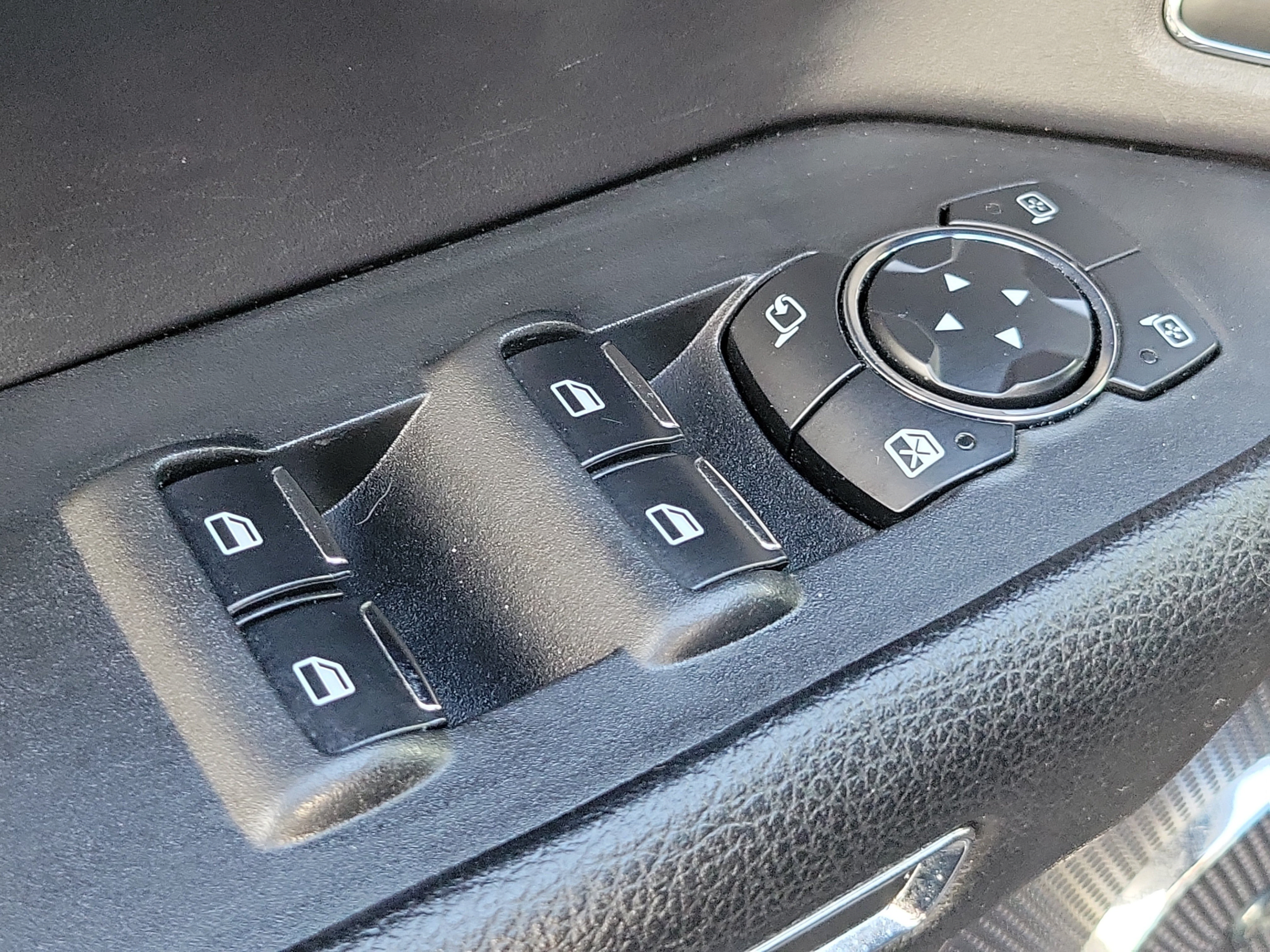 Used 2020 Ford Expedition Max Limited w/ Equipment Group 302A AWD/4WD image 23