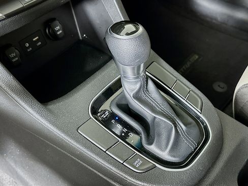 Used 2019 Hyundai Elantra GT image 23