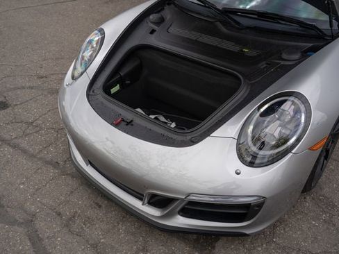 Certified 2018 Porsche 911 Targa 4 GTS AWD/4WD image 15