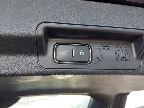 Used 2023 Ford Explorer XLT w/ Equipment Group 202A image 12