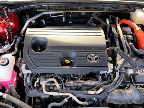 Used 2024 Toyota Crown Limited image 33