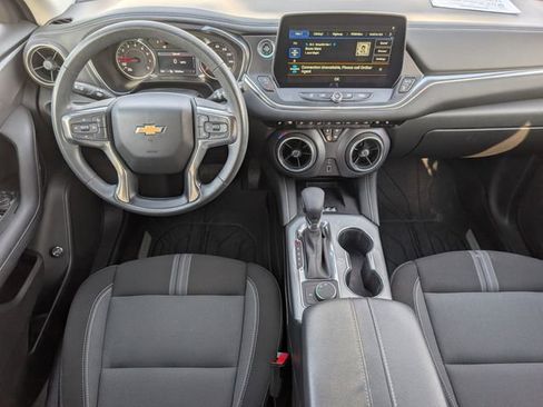 Used 2024 Chevrolet Blazer LT w/ Convenience Package image 6