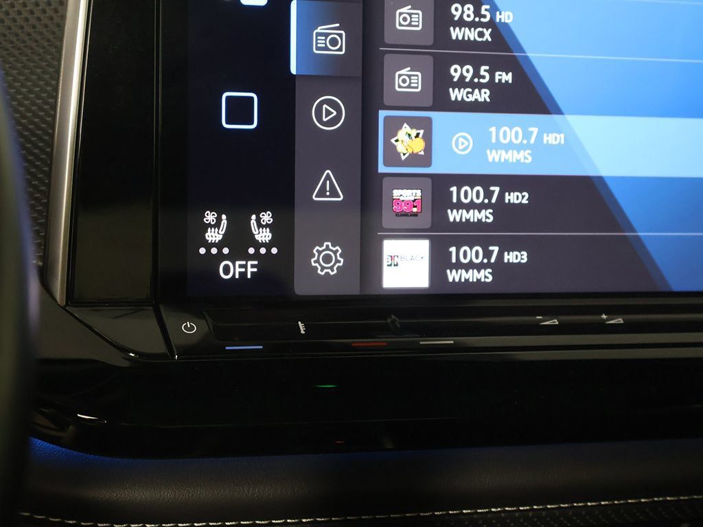 Used 2024 Volkswagen Atlas Cross Sport SEL Premium R-Line AWD/4WD image 45
