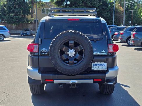Used 2007 Toyota FJ Cruiser 4WD image 14