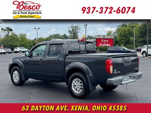 Used 2015 Nissan Frontier SV w/ SV Value Truck Package AWD/4WD image 6