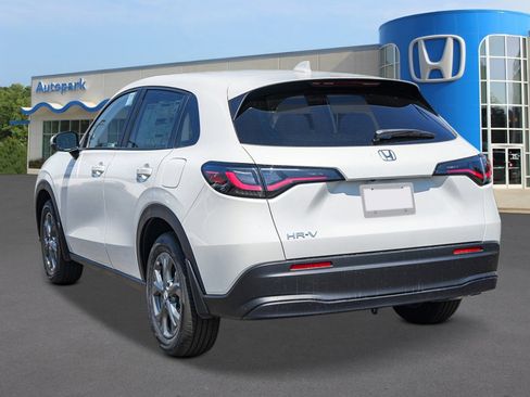 New 2026 Honda HR-V LX image 2