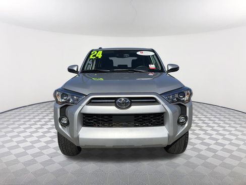 Certified 2024 Toyota 4Runner SR5 Premium image 2