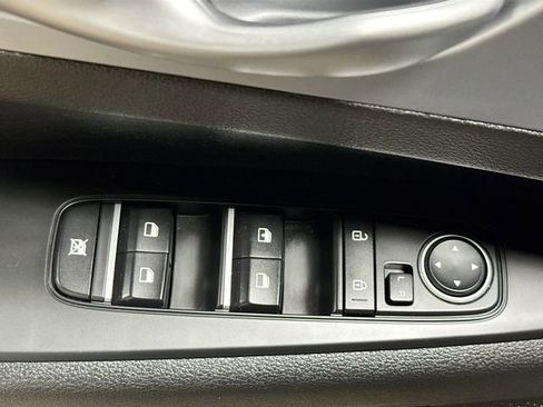 Used 2023 Kia Forte LXS w/ LXS Technology Package image 17