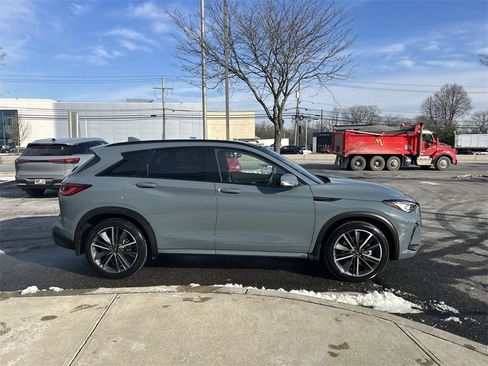 Certified 2023 INFINITI QX50 Sport image 9