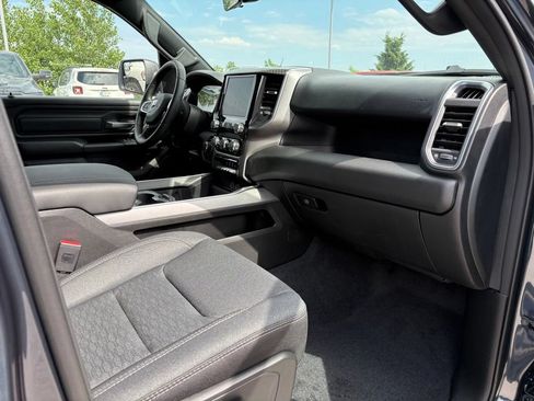 New 2026 RAM 1500 Express AWD/4WD image 14