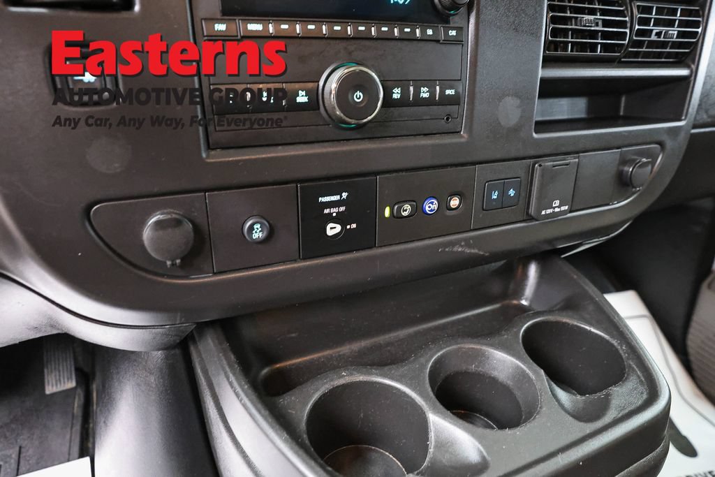Used 2024 Chevrolet Express 3500 LT w/ LT Preferred Equipment Group RWD image 20