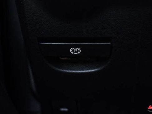 Used 2016 Dodge Challenger R/T image 69