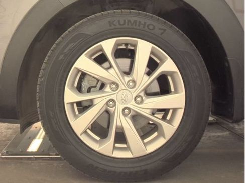 Used 2020 Hyundai Tucson Value FWD image 14