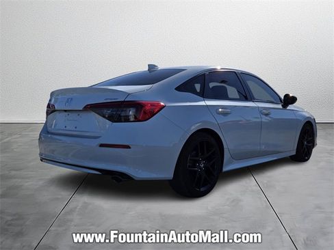 Used 2024 Honda Civic Sport image 4