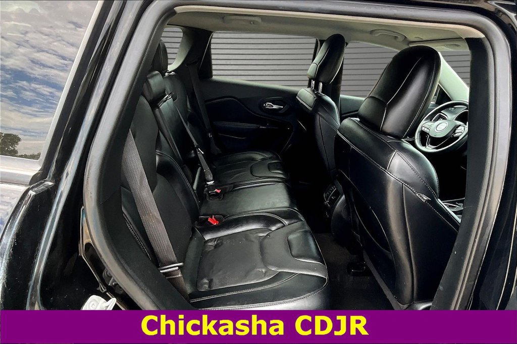 Used 2023 Jeep Cherokee Altitude Lux AWD/4WD image 25