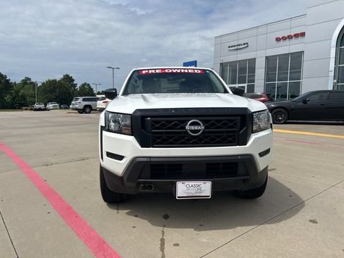 Used 2024 Nissan Frontier S w/ Technology Package AWD/4WD image 2