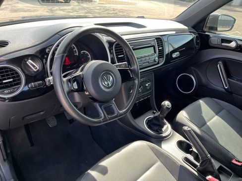 Used 2013 Volkswagen Beetle 2.5 image 23
