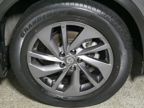 Used 2016 Nissan Rogue SL w/ SL Premium Package image 15