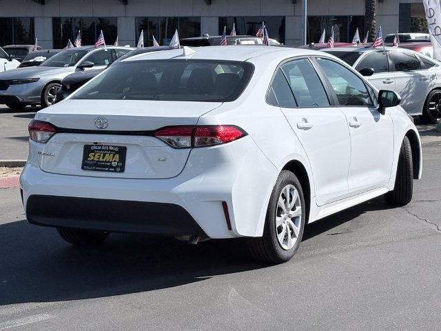Used 2026 Toyota Corolla LE FWD image 5