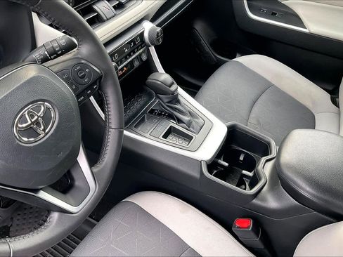 Used 2023 Toyota RAV4 XLE w/ Convenience Package image 16