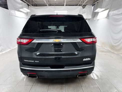 Used 2018 Chevrolet Traverse High Country w/ LPO, Floor Liner Package AWD/4WD image 4