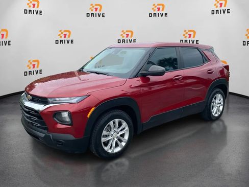 Used 2021 Chevrolet TrailBlazer LS FWD image 1