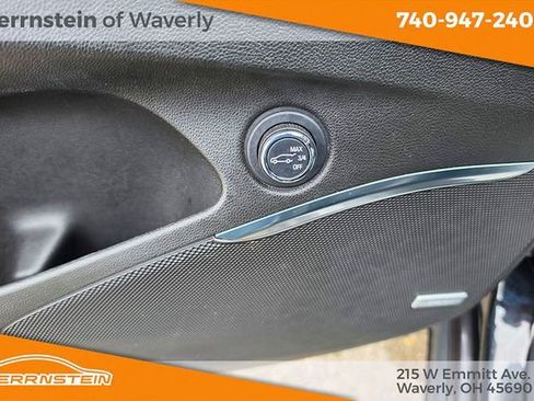 Used 2024 Buick Enclave Premium image 17