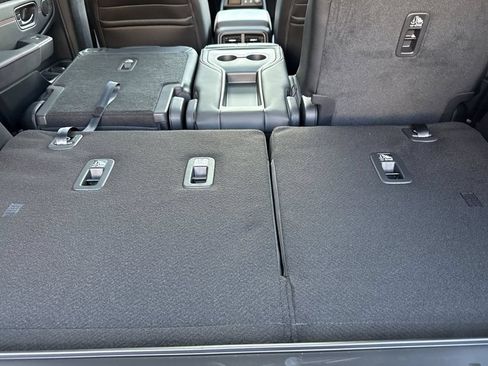 Used 2026 Honda Pilot Black Edition image 19