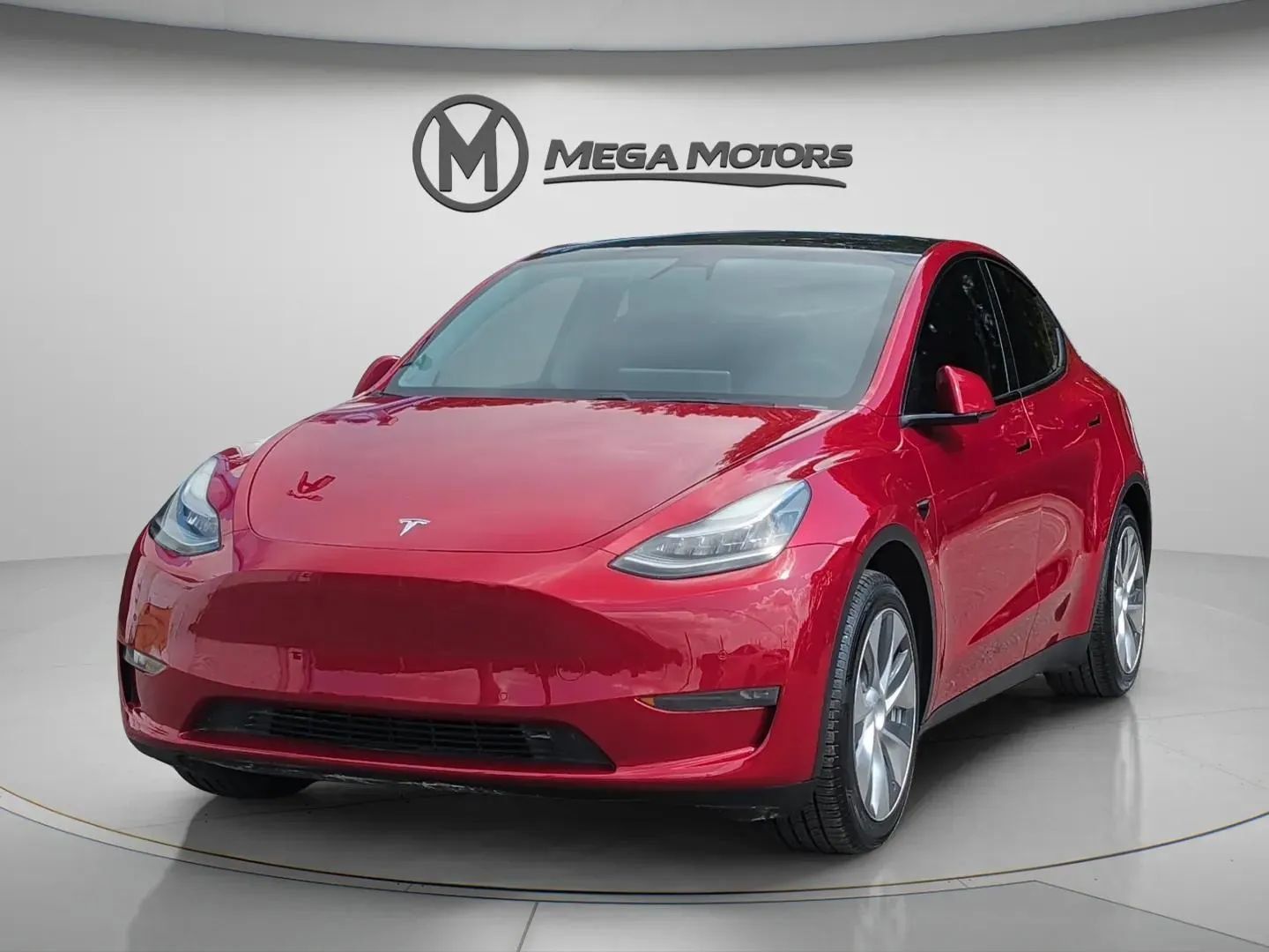 Used 2020 Tesla Model Y Long Range AWD/4WD image 1