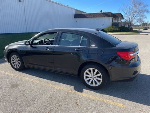 Used 2013 Chrysler 200 Touring image 6