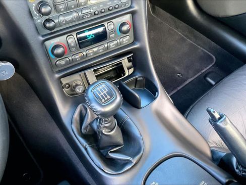 Used 2004 Chevrolet Corvette Z06 w/ Z06 Preferred Equipment Group image 30