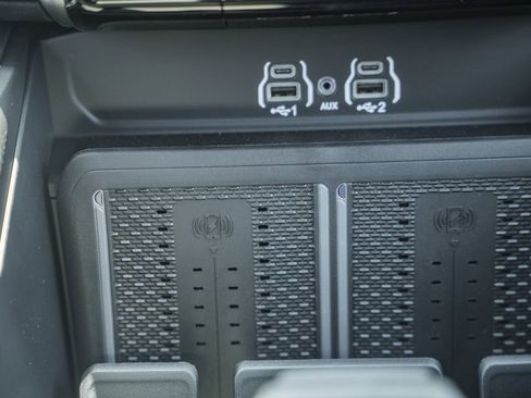 New 2026 RAM 2500 Laramie AWD/4WD image 29