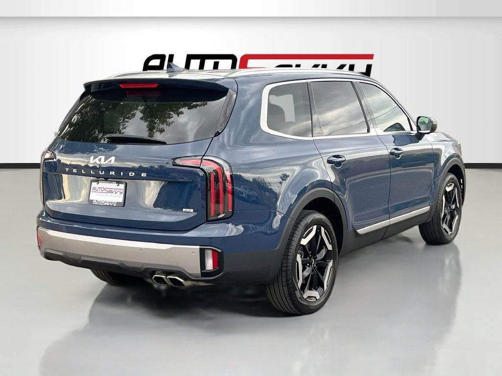 Used 2025 Kia Telluride EX w/ EX Captain's Chair Package AWD/4WD image 7