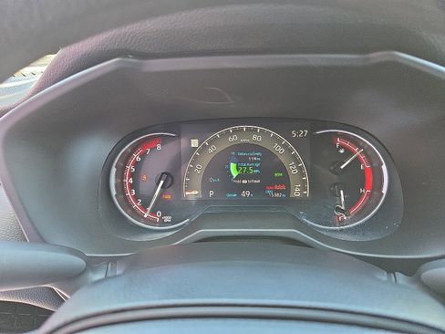 Used 2025 Toyota RAV4 XLE w/ Convenience Package image 25