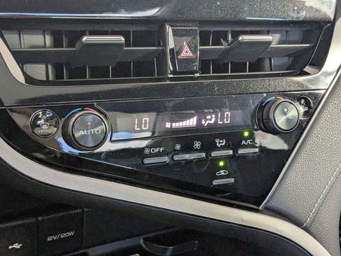 Used 2022 Toyota Camry XSE w/ Driver Assist Package FWD image 21