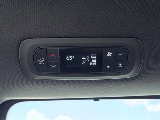 New 2027 Chrysler Pacifica Select FWD image 26