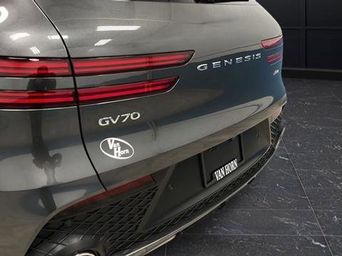 Used 2024 Genesis GV70 3.5T Sport w/ Sport Advanced Package image 34