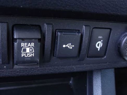 Used 2023 Toyota Tacoma Limited AWD/4WD image 20