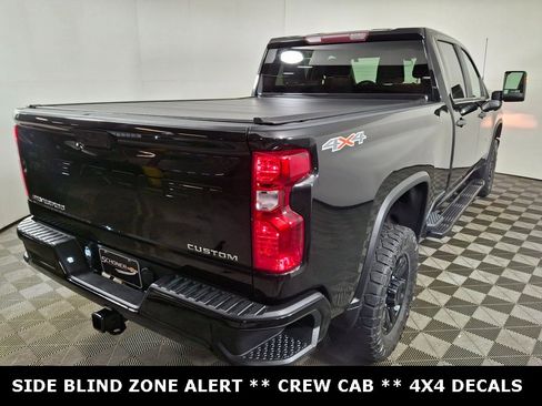 Used 2022 Chevrolet Silverado 2500 Custom w/ Custom Convenience Package image 5
